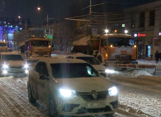 97 спецмашин чистили трассы Волгоградской области от снега и льда